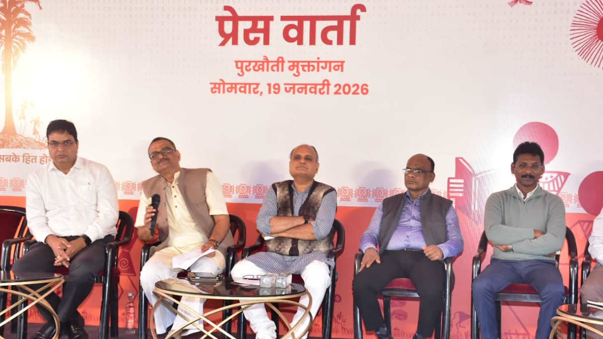 साहित्य उत्सव: पुरखौती मुक्तांगन में तीन दिन लगेगा मेला, स्थानीय व्यंजनों के साथ आप उठाएंगे नाटक, विचार-विमर्श, परिचर्चा और कविताओं का लुत्फ…