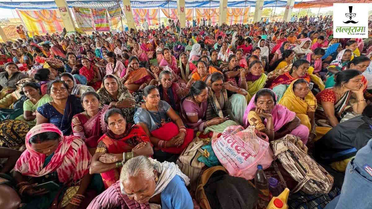 आंदोलनरत मध्यान्ह भोजन रसोइयों संघ के पदाधिकारियों के खिलाफ मामला दर्ज, चक्काजाम के साथ किया था तोड़-फोड़
