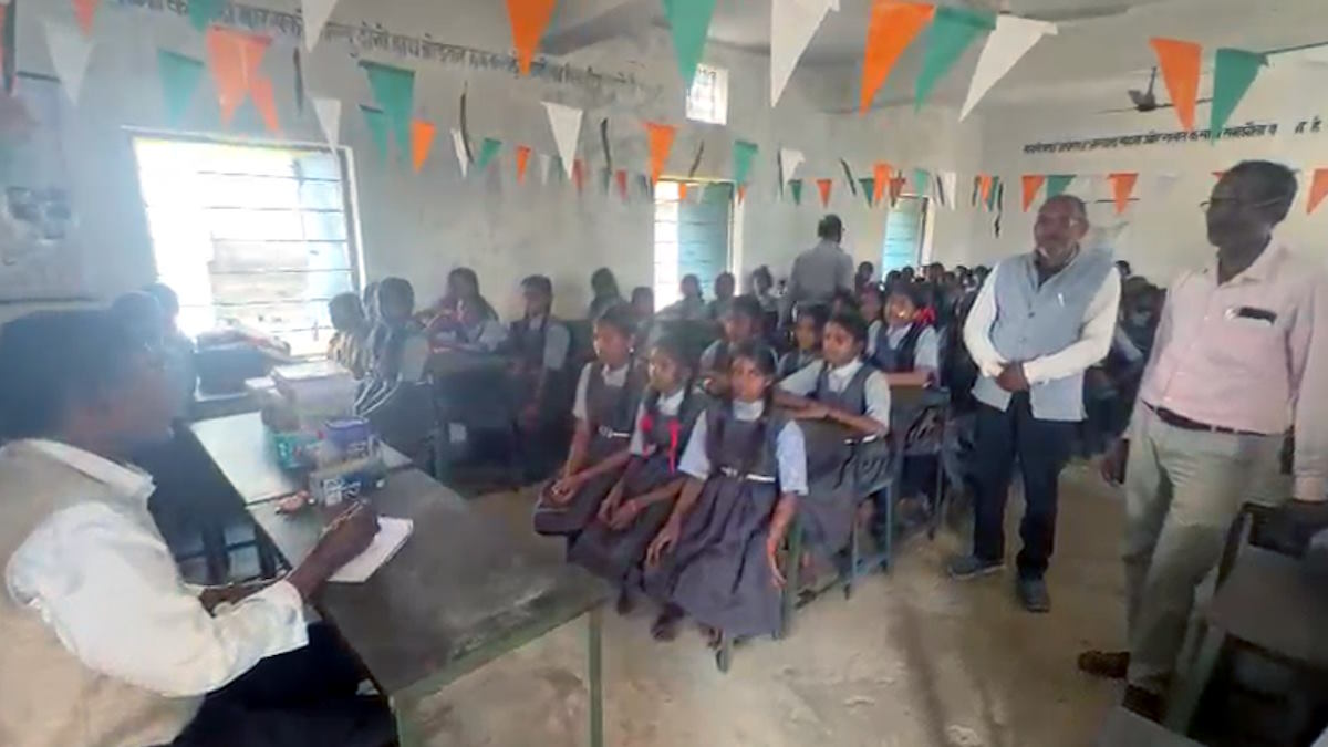 बदलती तस्वीर: तुगुवा की सरकारी माध्यमिक शाला बनी शिक्षा, संस्कार और रोजगार की मिसाल…