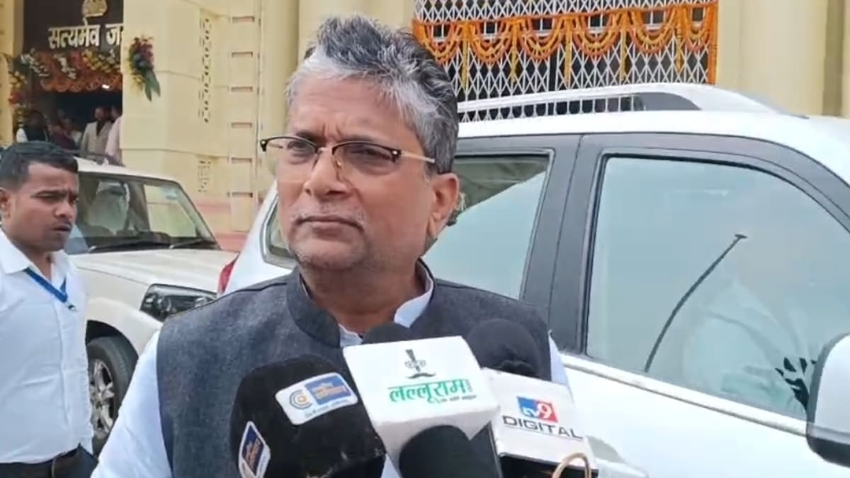 नीट छात्रा हत्या मामले को लेकर विपक्ष ने उठाए कई सवाल, कहा -2 सरकार जांच में फेल, आलोक मेहता ने लगाए लीपापोती के आरोप