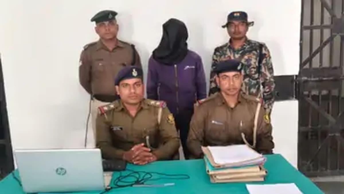 ​गया के डुमरिया पुलिस की बड़ी कार्रवाई, तीन बंदूक और 44 छर्रे के साथ एक अपराधी गिरफ्तार