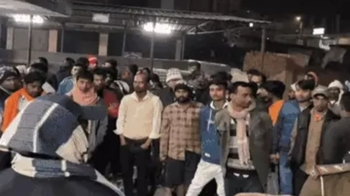 समस्तीपुर में खूनी खेल, युवक को मारी 4 गोलियां, आक्रोशित भीड़ ने आरोपी को पीट-पीटकर मार डाला