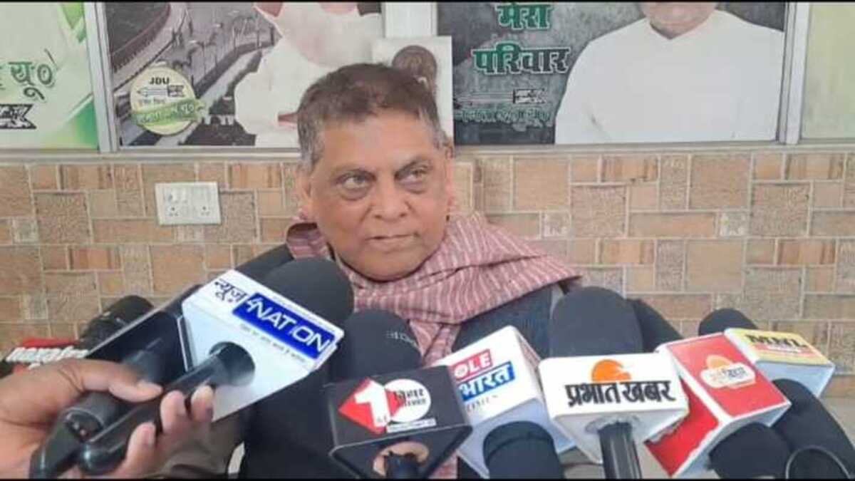 ​पप्पू यादव पर जदयू का तीखा हमला, नीरज कुमार बोले- राजनीति के कायर हैं पप्पू, जेल में ही आता है असली ज्ञान