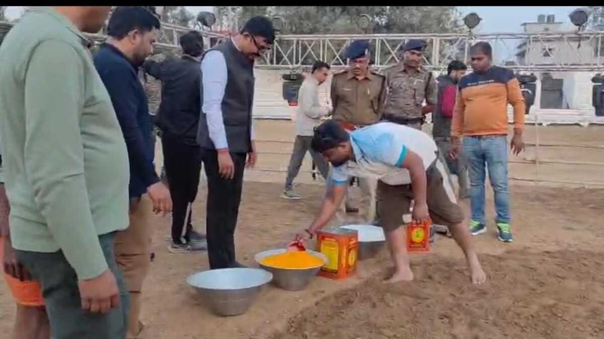 ​जमुई में माटी का बल दंगल का शंखनाद, दूध और हल्दी से महका श्रीकृष्ण सिंह स्टेडियम का अखाड़ा