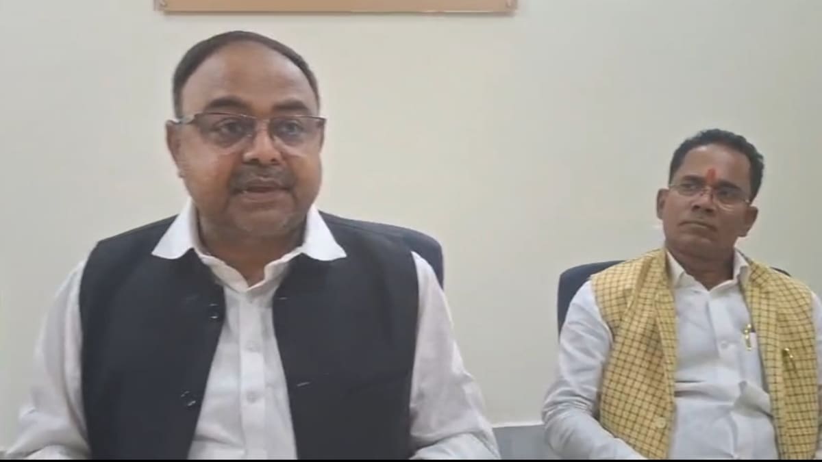 ​बिहार के हर जिले में बनेगा गर्ल्स हॉस्टल, संतोष कुमार सिंह बोले- उच्च शिक्षा और बुनियादी ढांचे को बजट में मिली नई मजबूती