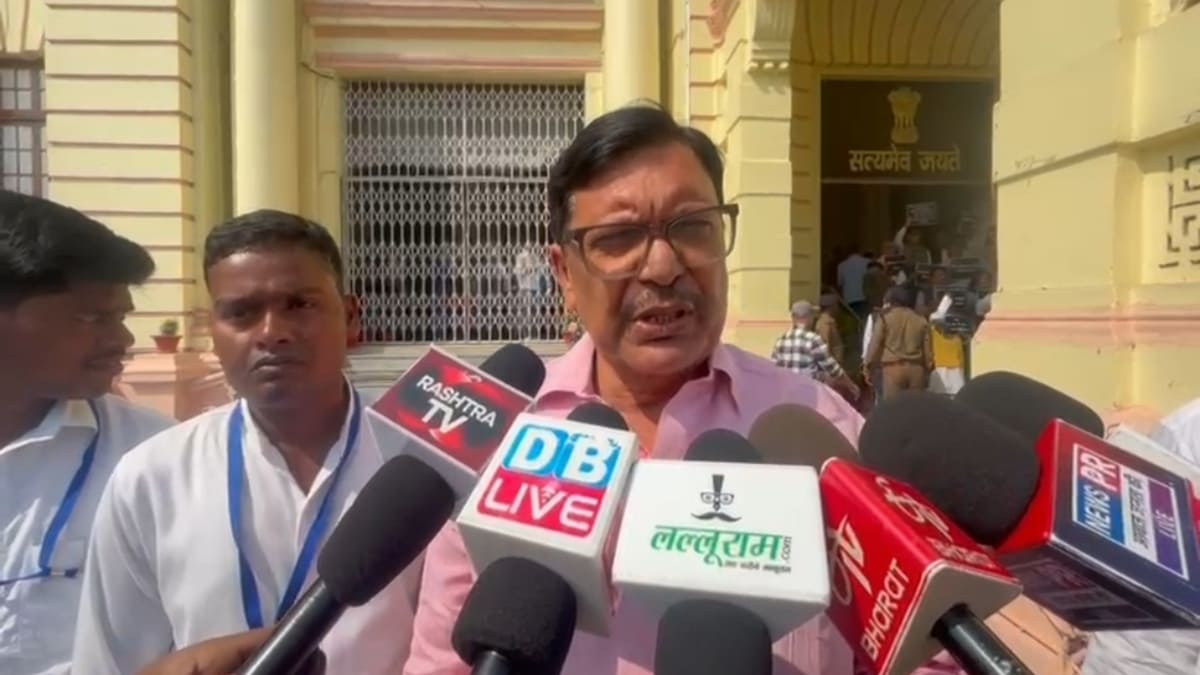 आरक्षण और एथेनॉल संकट पर विपक्ष का वॉकआउट, सरकार ने दिया कोटा बढ़वाने का भरोसा, कोटे में कटौती पर पक्ष और विपक्ष आमने-सामने