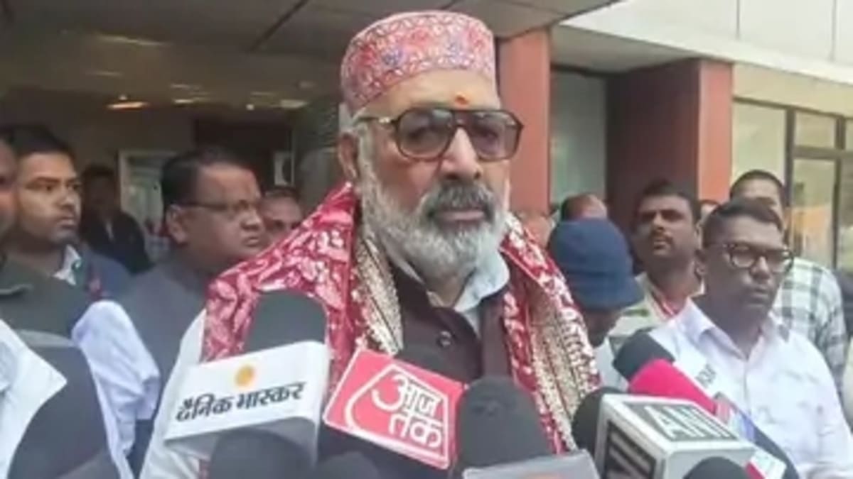 ​ममता बनर्जी शेरनी नहीं देशद्रोही, बंगाल को बांग्लादेश बनाने की साजिश- गिरिराज सिंह