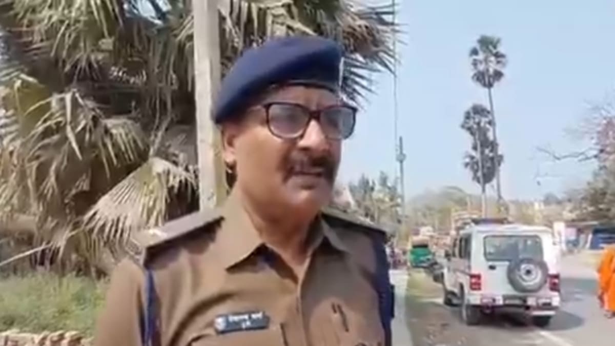अमृत सरोवर में मिला बोरे में बंद शव, पहचान की कोशिश जारी, जांच में जुटी पुलिस