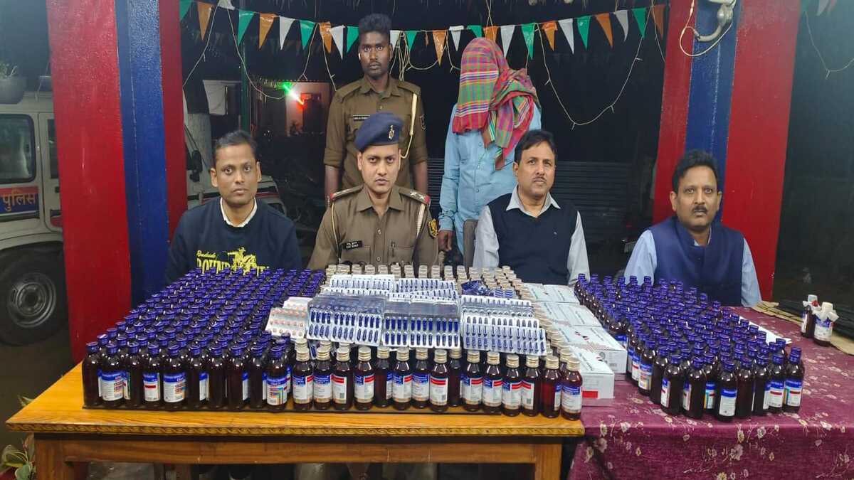 ​सहरसा: घर में चल रहा था नशे का काला खेल, पुलिस की छापेमारी में भारी मात्रा में नशीली दवाएं बरामद, एक आरोपी गिरफ्तार