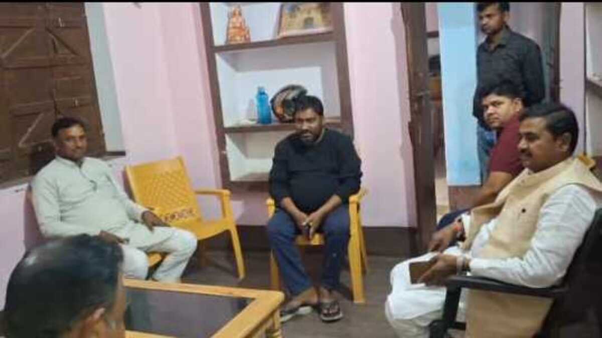 चेनारी अंचलाधिकारी की कार्यशैली से ग्रामीण परेशान, विधायक ने सदन में उठाई आवाज