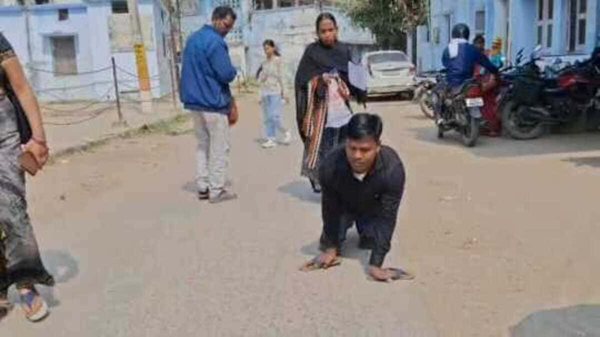 यूडीआईडी के लिए सदर अस्पताल का चक्कर काट रहा दिव्यांग, व्यवसाय करने की चाहत अधूरी