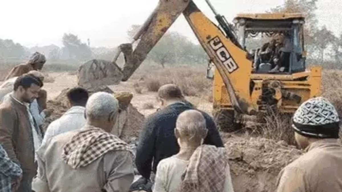 फोन आने के बाद घर से निकला छात्र, रास्ते में मारी गई गोली, चाचा बोले- प्लानिंग करके हुई हत्या