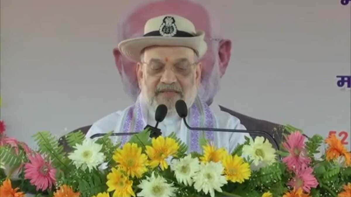 ​अमित शाह का अररिया दौरा, SSB जवानों को नई SOP बनाने के निर्देश, गृह मंत्री ने दी घुसपैठियों को चेतावनी, कहा- हमारा वादा चुनावी नहीं, अब जमीन पर दिखेगा एक्शन