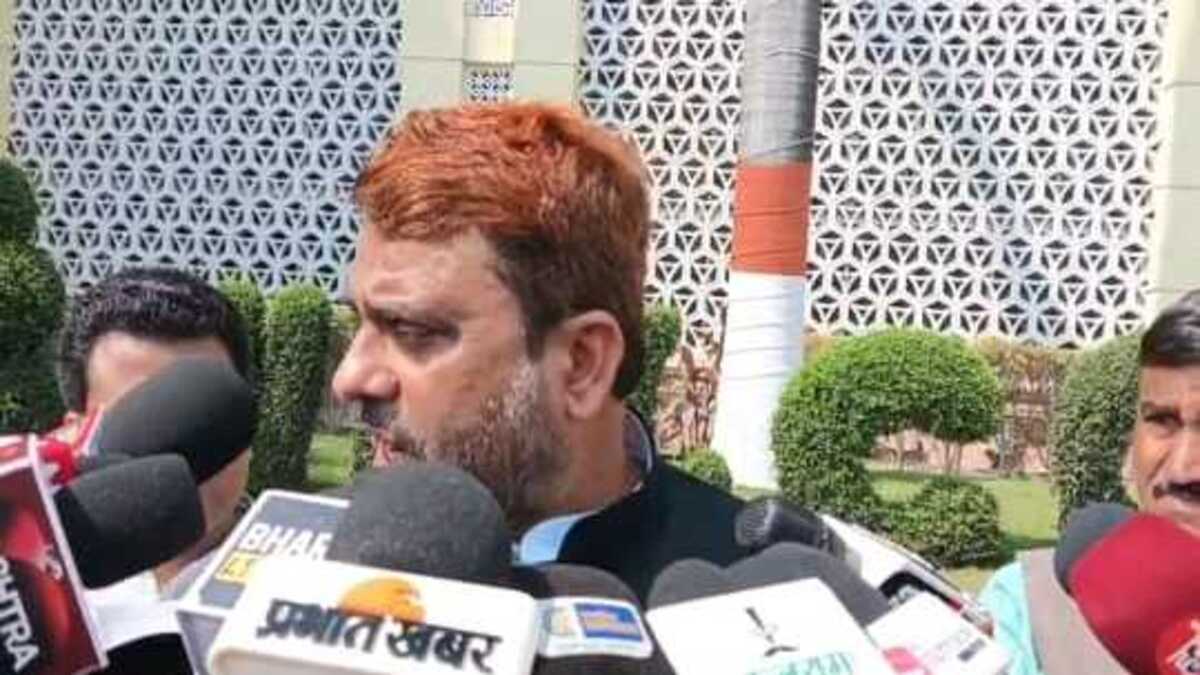 अख्तरुल ईमान का भाजपा पर तंज, बोले- दिवालिया हो गई है सरकार, इसलिए गरीबों को लूट रही है