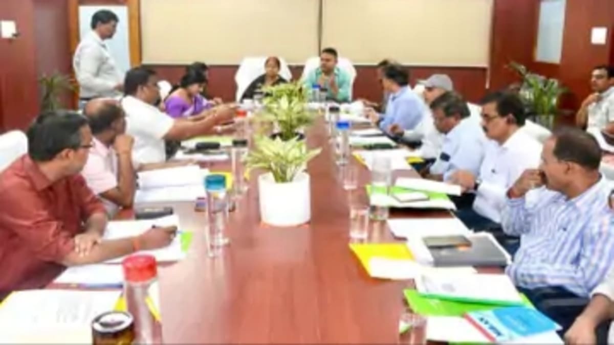 पटना नगर निगम की बड़ी बैठक, 63 एजेंडों पर मुहर, नए टैक्स असेसमेंट और 13 वार्डों में नई पाइपलाइन से बदलेगी शहर की सूरत