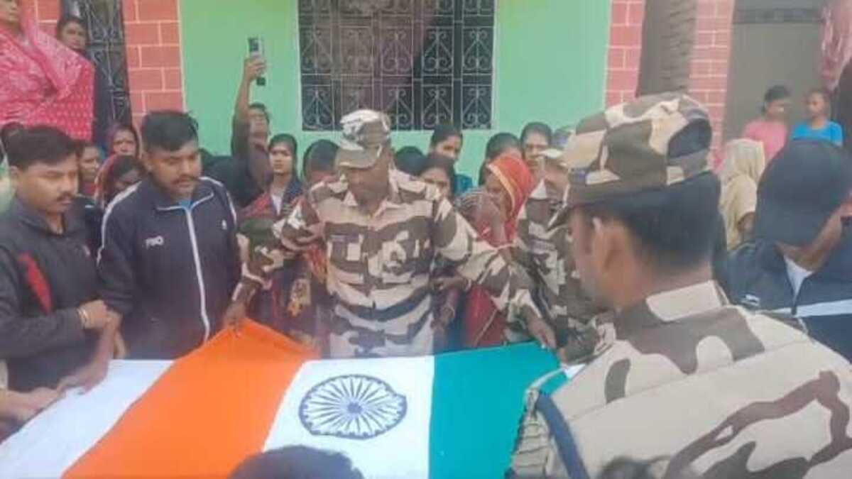 गया में तैनात CISF जवान का हृदयघात से निधन, पार्थिव शरीर पहुंचा पैतृक गांव, कोनहारा घाट पर होगा अंतिम संस्कार