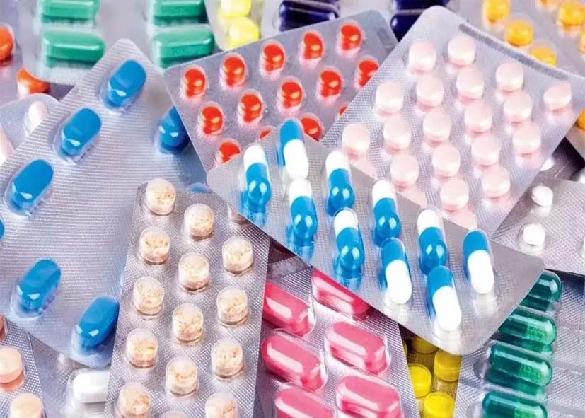 दिल्ली पुलिस ने कई राज्यों में फैले नकली दवाओं के नेटवर्क का किया भंडाफोड़, अवैध फैक्ट्री में ट्रामाडोल से तैयार होता था हेरोइन जैसा नशा