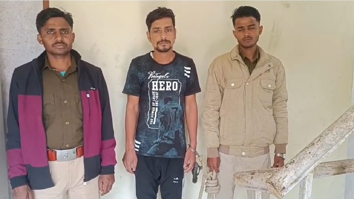 सहरसा पुलिस को बड़ी सफलता: अररिया बैंक लूट का आरोपी और 25,000 का इनामी अभिषेक झा दिल्ली से गिरफ्तार