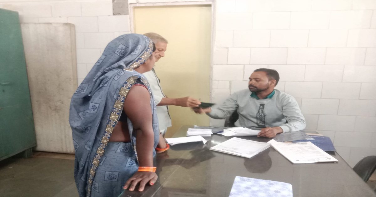 अनूपपुर में लापरवाही की हदें पार: जिला अस्पताल में बाहरी व्यक्ति कर रहा इलाज, प्रबंधन को भनक तक नहीं