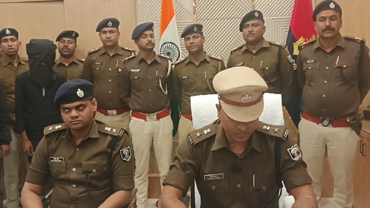 भागलपुर: सोशल मीडिया पर रंगदारी दिखाना पड़ा भारी! इंस्टाग्राम पर हथियार लहराने वाला युवक गिरफ्तार, देशी कट्टा व जिंदा कारतूस बरामद