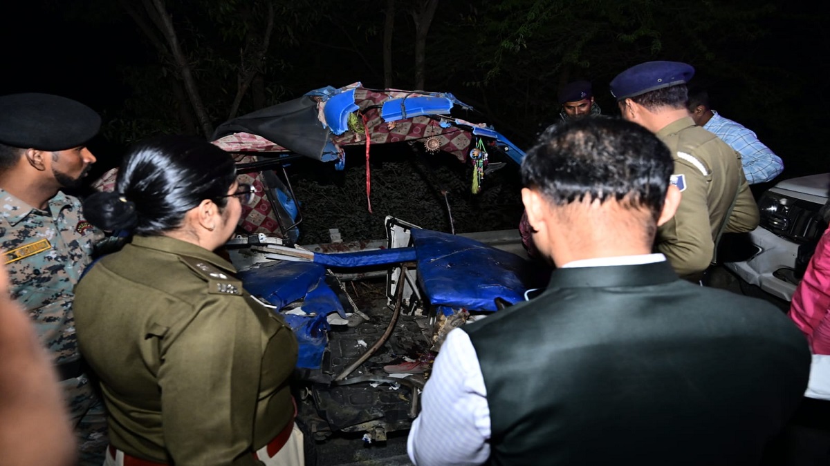 भागलपुर में भीषण सड़क हादसा: आपस में टकराई बस और दो गाड़ियां, हादसे में 4 की मौत, 6 लोग गंभीर रूप से घायल