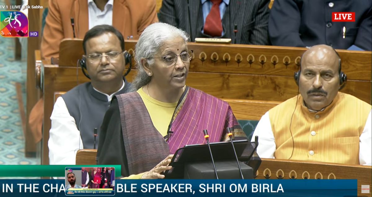 Budget 2026 LIVE Updates: कर्तव्य पथ ने निकला मोदी सरकार के तीन कर्तव्य; जानें वो क्या है, जिन्हें वित्त मंत्री निर्मला सीतारमण ने देश के सामने रखा