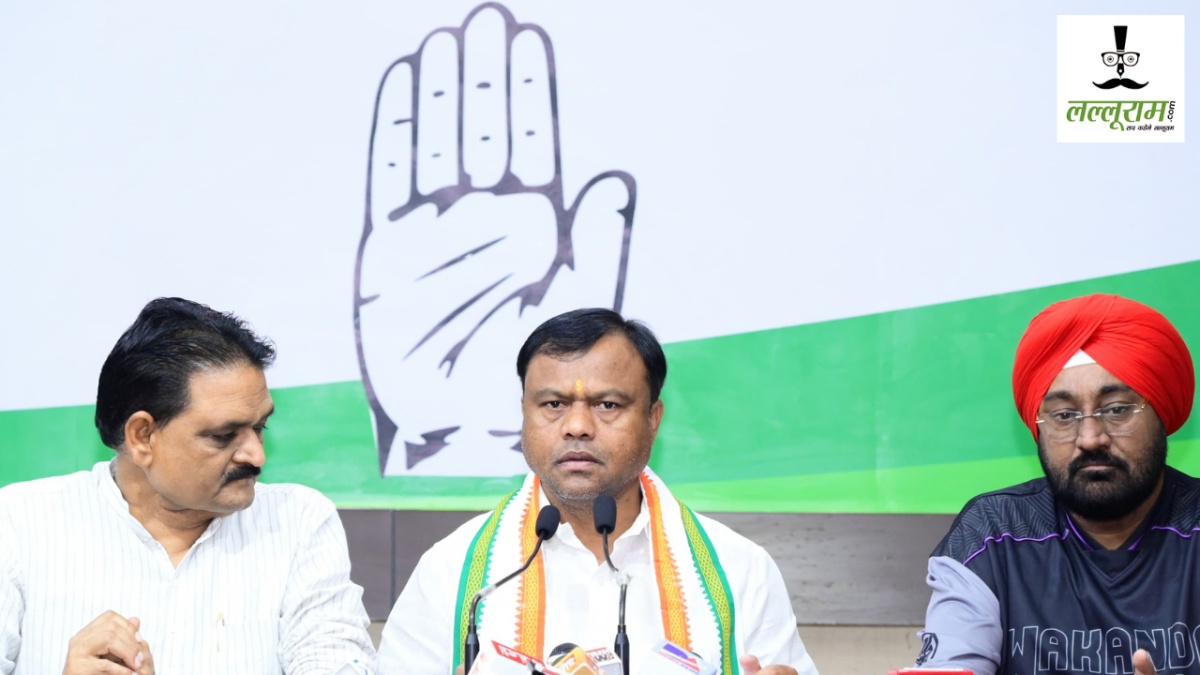 Epstien Files में PM मोदी का नाम, दीपक बैज ने कहा- क्यों चुप हैं केंद्र सरकार, देना चाहिए जवाब