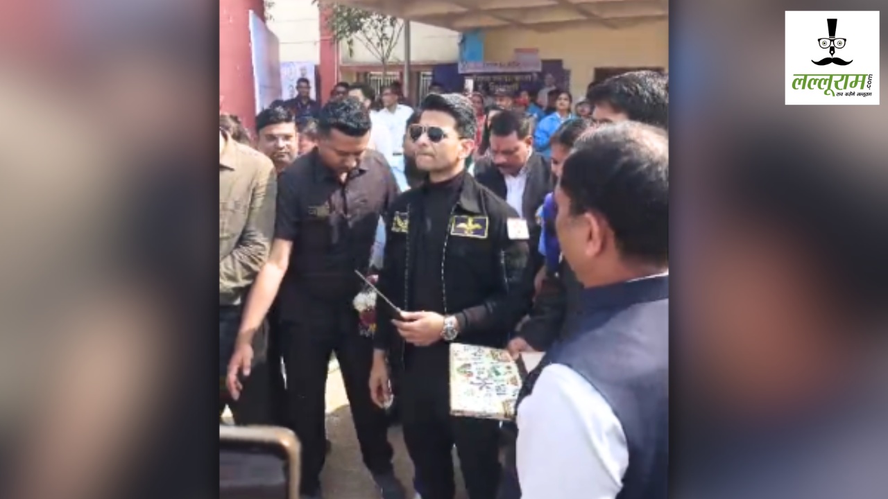 ‘गगनवीर’ शुभांशु शुक्ला पहुंचे रायपुर, अंतरिक्ष संगवारी के शुभारंभ में होंगे शामिल, कहा- बच्चों के लिए यह लाभदायी होगा