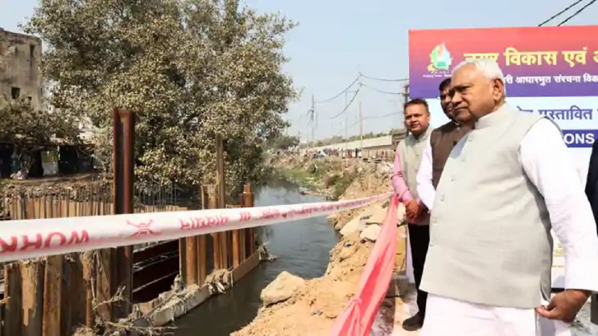 CM नीतीश ने कुर्जी और आनंदपुरी नाला निर्माण कार्यों का लिया जायजा, अधिकारियों को जल्द काम पूरा करने का दिया निर्देश