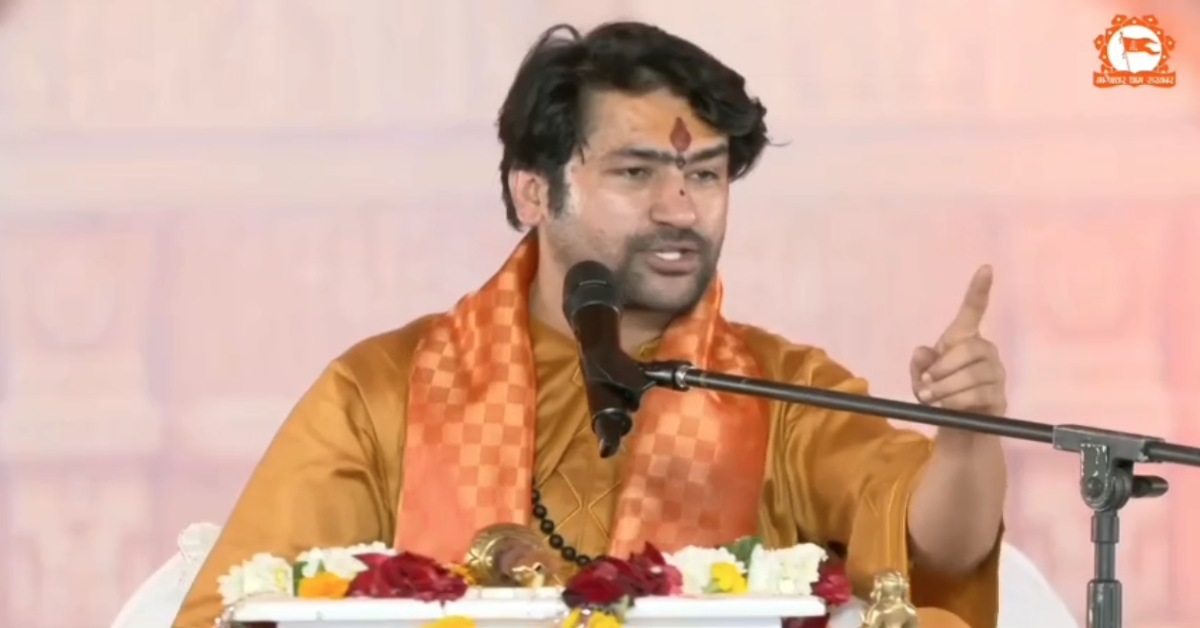 डबरा में बागेश्वर बाबा का दिव्य दरबार: आशुतोष राणा ने नवग्रह शक्तिपीठ को बताया अद्भुत, धीरेंद्र शास्त्री ने इंस्टाग्राम-रील्स को लेकर कही ये बात