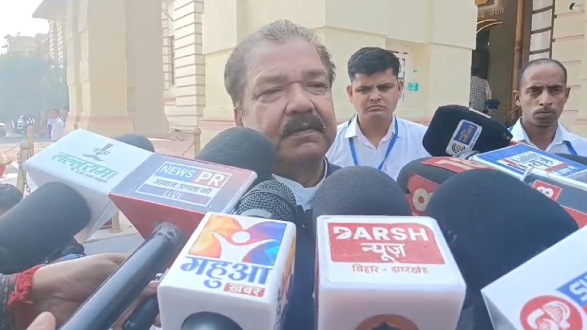 ‘खजाना खाली’ के आरोप पर मंत्री दिलीप जायसवाल का विपक्ष पर तगड़ा पलटवार, बोले- अभी तो जुम्मा-जुम्मा चार दिन हुए हैं….