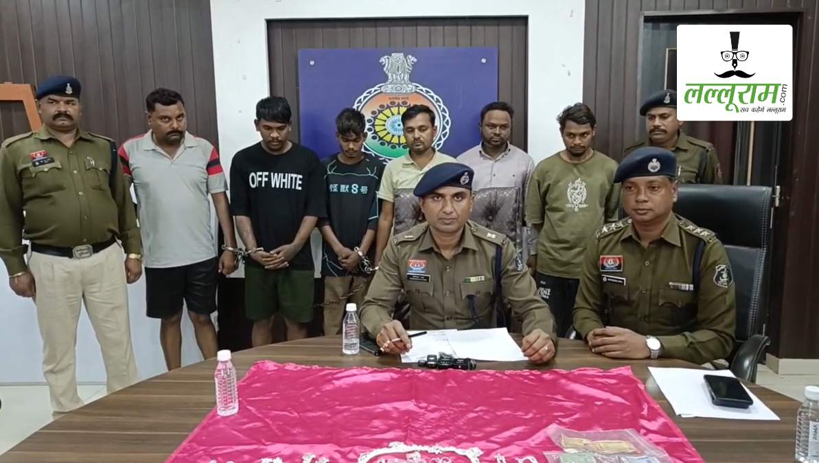 सूने मकानों में चोरी करने वाले गिरोह का भंडाफोड़: 6 आरोपियों को पुलिस ने दबोचा, सोने-चांदी के जेवरात और नकद समेत 6 लाख का माल बरामद
