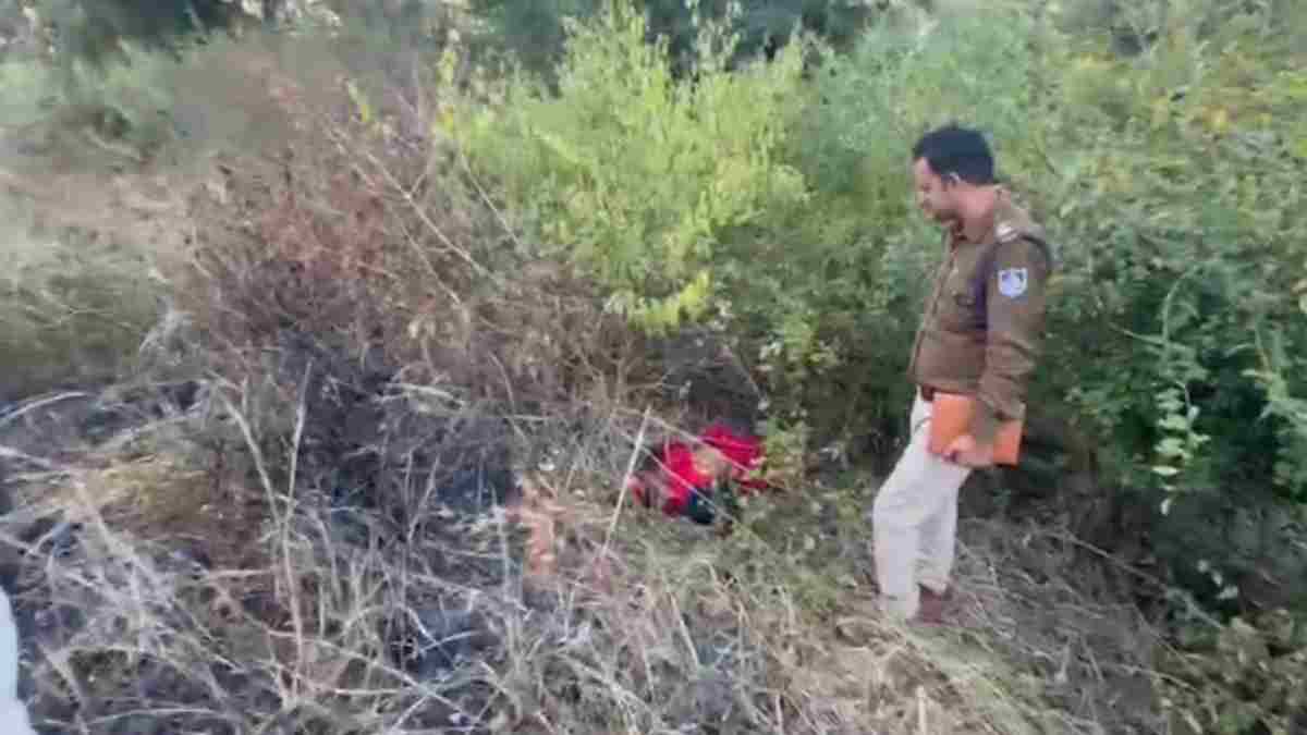 कलयुगी पति का खौफनाक चेहरा: कुल्हाड़ी से वार कर पत्नी को उतारा मौत के घाट, निर्मम हत्या से फैली सनसनी 