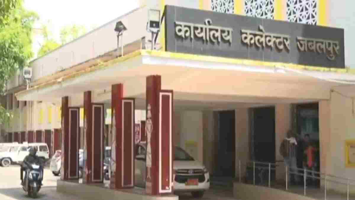 धान उपार्जन केंद्र में बड़ा फर्जीवाड़ा: 24 फर्जी किसानों के नाम पर 97 लाख का घोटाला, समिति प्रबंधक और ऑपरेटर पर केस दर्ज 