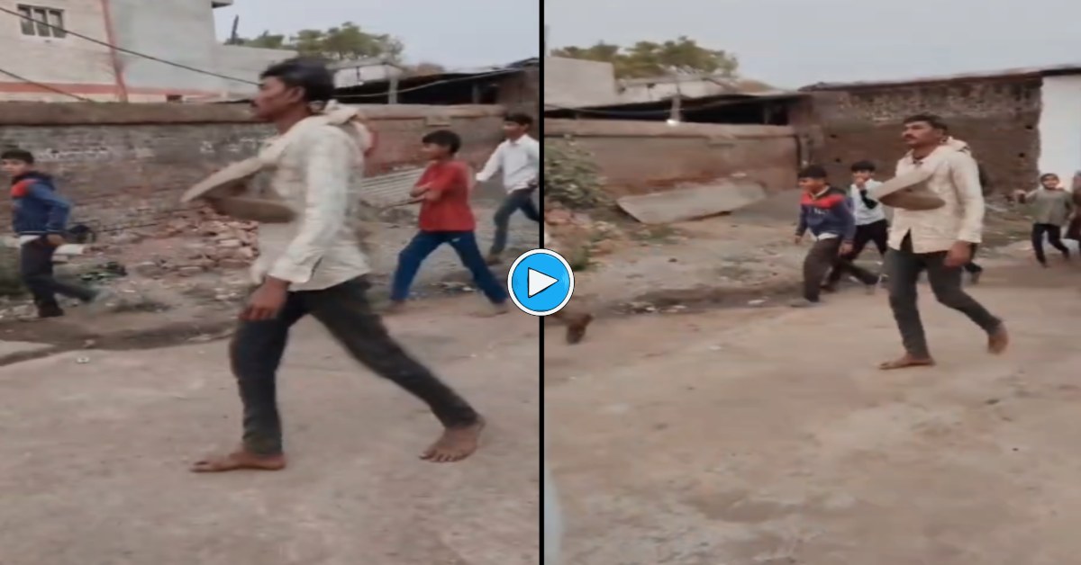 खंडवा में शराबियों से परेशान महिलाओं का फूटा गुस्सा: अवैध शराब बेचने वाले युवक को पहनाई चप्पलों की माला, VIDEO वायरल