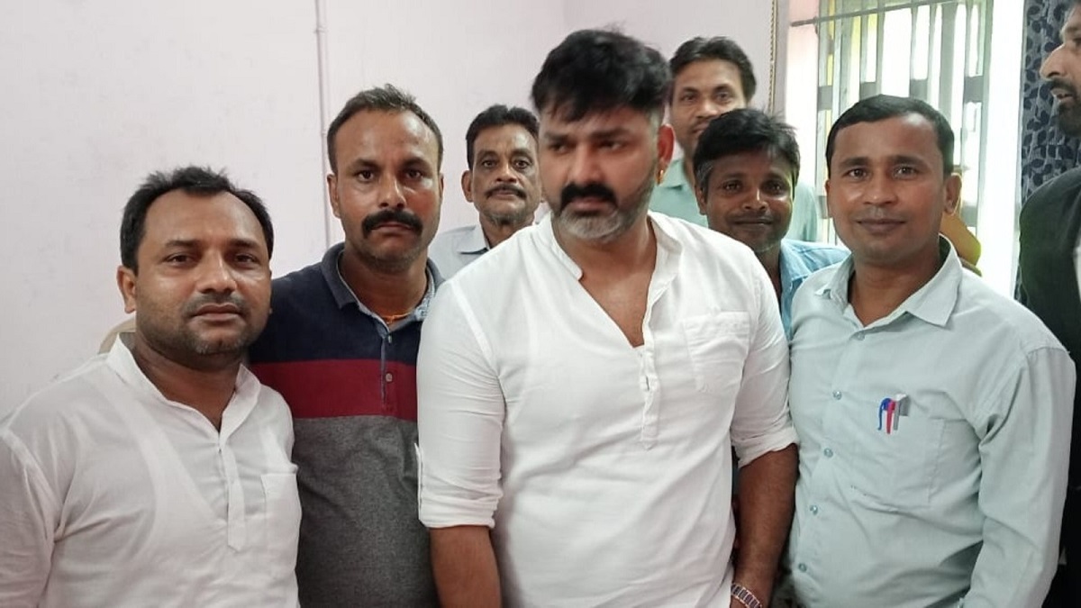 भोजपुरी के पावर स्टार पवन सिंह की कोर्ट में पेशी आज, कई थानों में दर्ज है मामल, जानें पूरा मामला?
