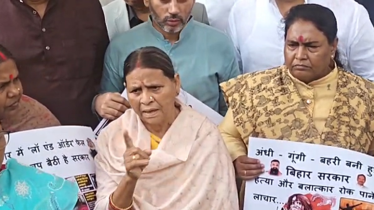 राबड़ी देवी ने उठाया छात्रा के खुदकुशी का मामला: नीतीश सरकार को जमकर लताड़ा, परीक्षा छुटने पर ट्रेन से कटकर की थी खुदकुशी