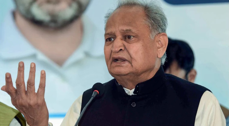 Rajasthan News: PM मोदी के MMC वाले बयान पर भड़के अशोक गहलोत, दिया ये जवाब