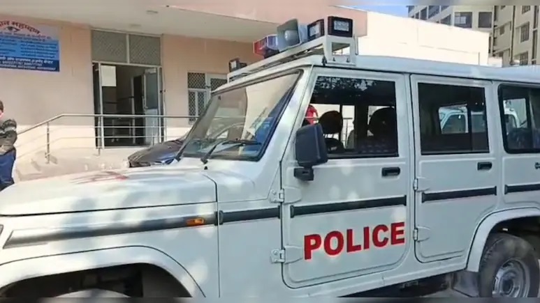 Rajasthan News: घर के बाहर डांस पार्टी पर बवाल, चले लात-घूंसे, कई घायल