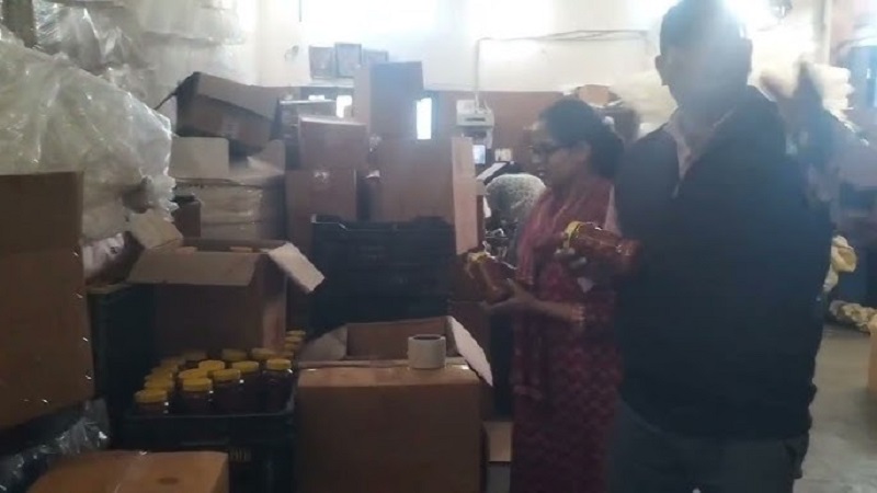 Rajasthan News: मुहाना मंडी की फैक्ट्री पर छापा: 1000 किलो संदिग्ध सॉस सीज, पहले भी अनसेफ मिल चुके हैं यहां के नमूने