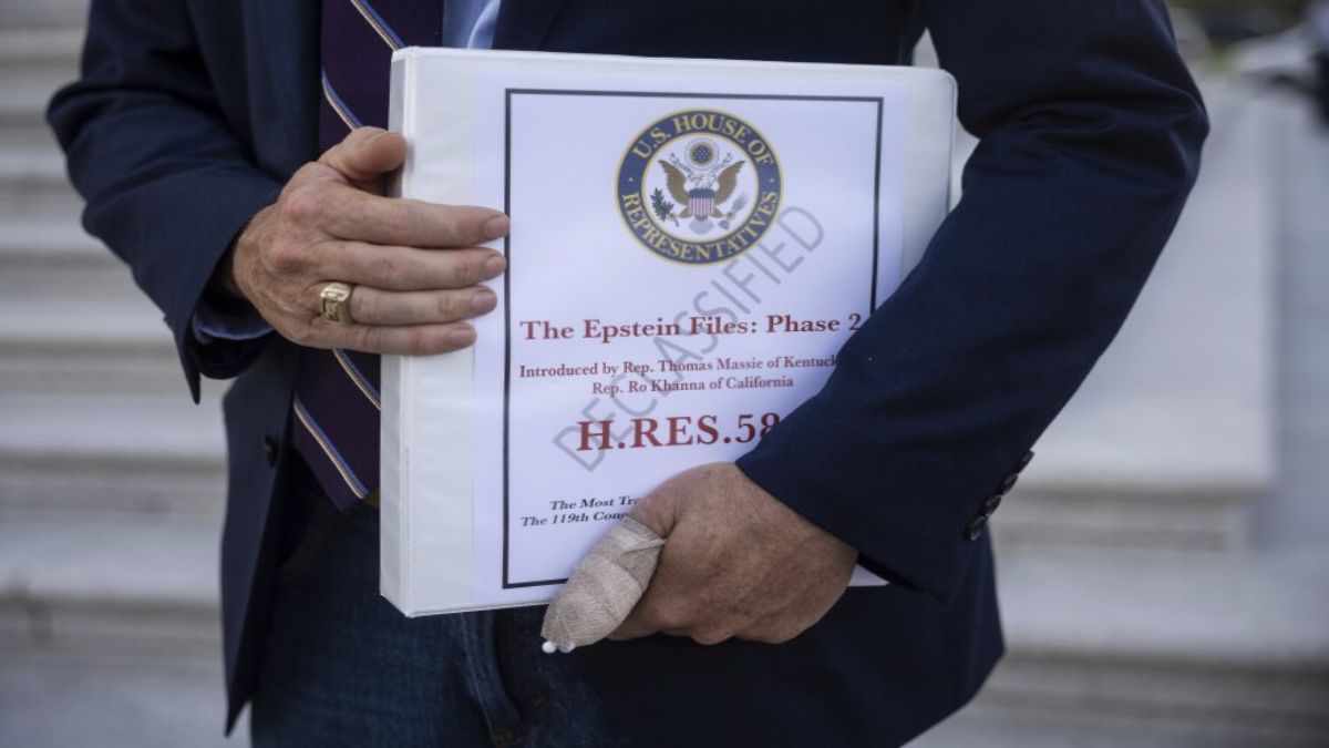 MP की सियासत में एपस्टीन फाइल्स की एंट्री: प्रदेश में ढाई लाख महिलाएं और बच्चियां गुमशुदा, विधानसभा में आए चौंकाने वाले आंकड़े