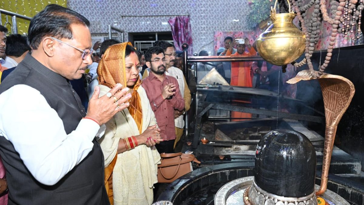 महाशिवरात्रि पर बाबा धाम में CM साय ने की पूजा-अर्चना, 1.20 करोड़ के विकास कार्यों का शिलान्यास