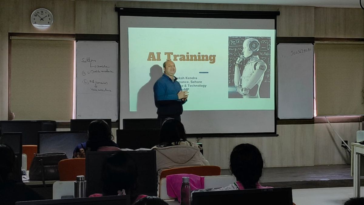 डिजिटल इंडिया की दिशा में नया कदम: सरकारी दफ्तरों में अब काम एआई से होगा, पांच महीने में 5 हजार अधिकारी-कर्मचारियोंं को प्रशिक्षण का लक्ष्य