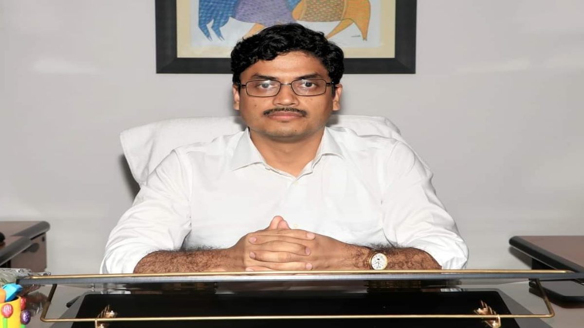 बड़ी खबरः कलेक्टर को अवमानना नोटिस, हाईकोर्ट ने पूछा- कार्रवाई पर रोक थी तो किस आधार पर बेदखली आदेश जारी किया