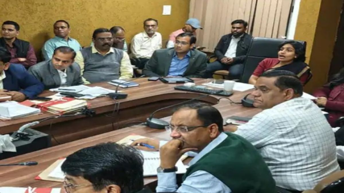 टैक्स वसूली को लेकर नगर निगम सख्तः प्रॉपर्टी और जल कर बकायेदारों के खिलाफ होगी तालाबंदी की कार्रवाई