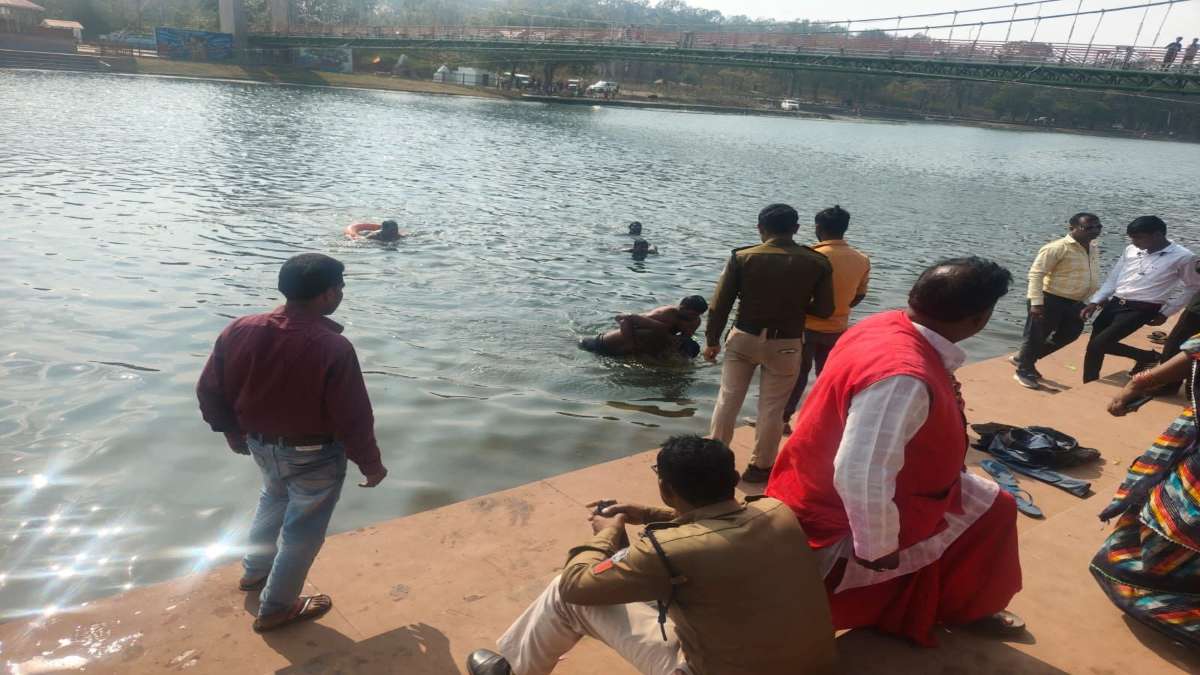 बड़ा हादसाः नेत्रहीन युवक अमरकंटक नर्मदा नदी के रामघाट में डूबा, मौत, मृतक जबलपुर के शासकीय राज अपंग संस्थान का छात्र था