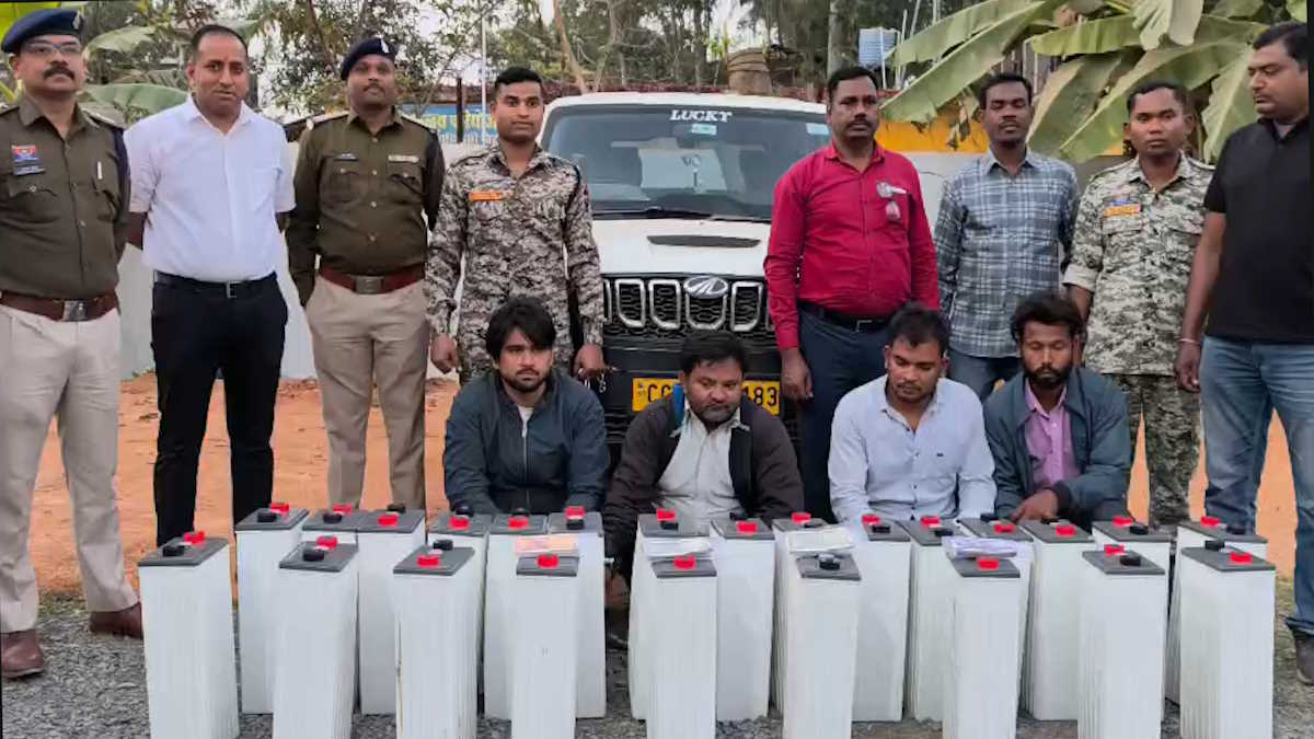 मोबाइल टावर से बैटरी चोरी करने वाला अंतरराज्यीय गिरोह का फूटा भांडा, जियो कंपनी का इंजीनियर निकला मास्टरमाइंड…