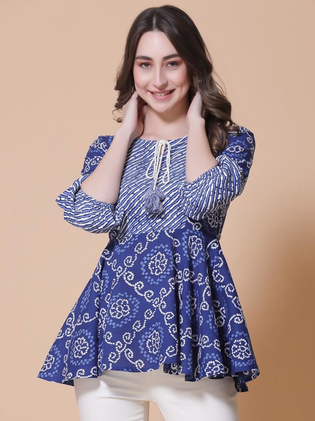 Kurti Designs: ऑफिस में पहनने के लिए बेस्ट हैं बांधनी प्रिंट शॉर्ट कुर्ती