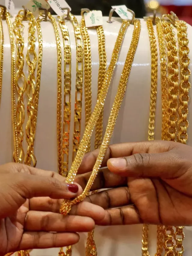 Gold Price Today: बजट के अगले दिन सोने-चांदी की कीमतों में जोरदार गिरावट