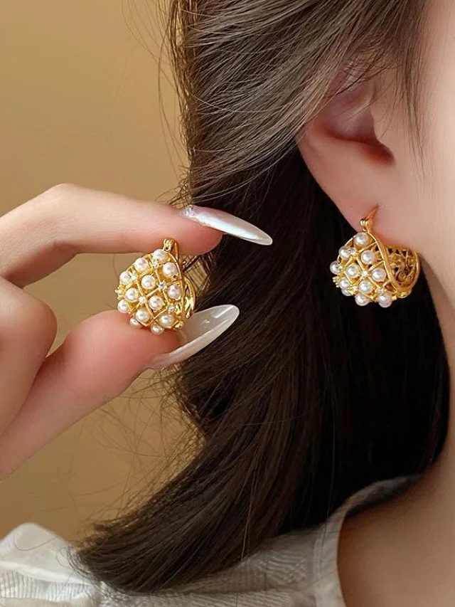 डेली वियर के लिए 1 ग्राम सोने की यह बालियां हैं बेस्‍ट, यहां डिजाइंस देखें